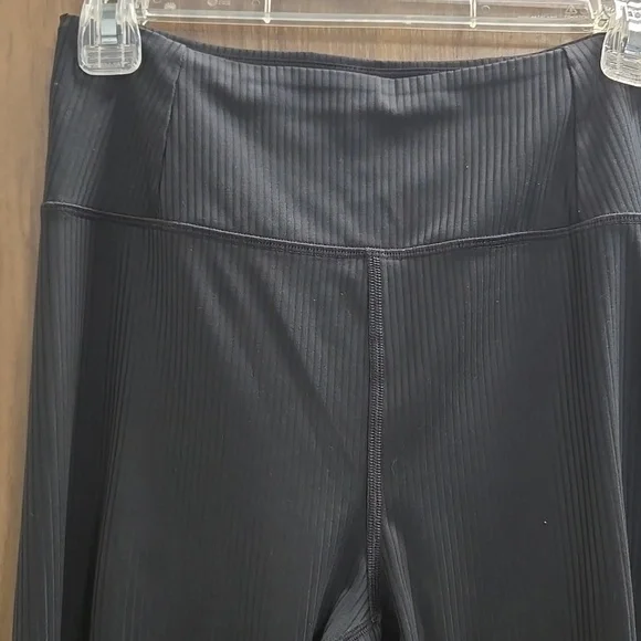 Girlfriend Collective-FLAWED-Black Ribbed Stretch High Rise Leggings-Size Medium - Picture 7 of 16